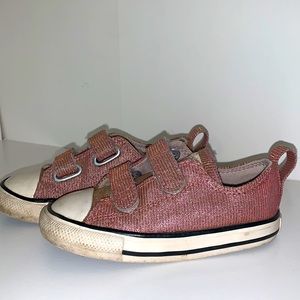 Girls sparkle converse